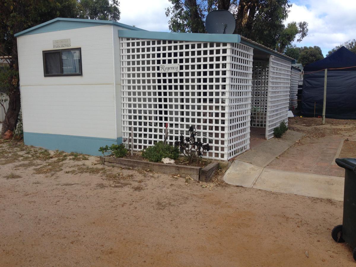 Green Head Caravan Park Villa Bagian luar foto