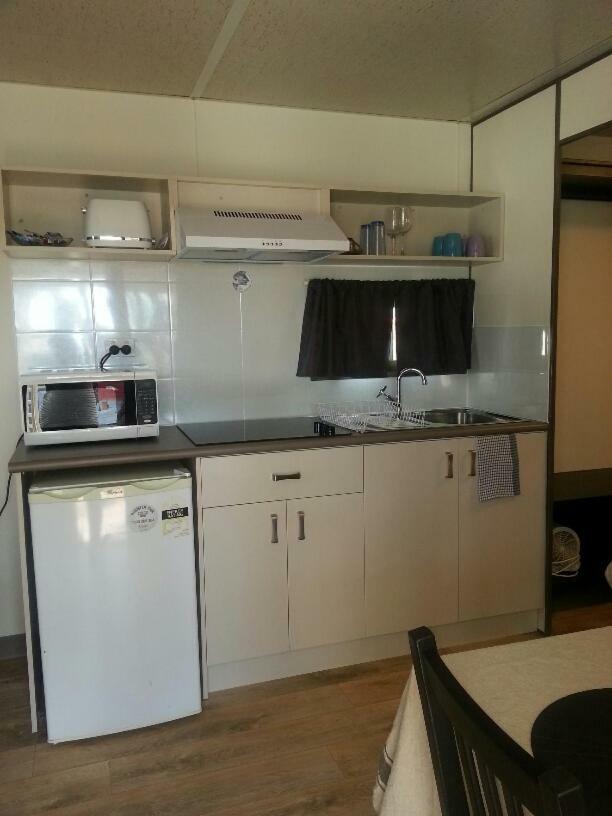 Green Head Caravan Park Villa Bagian luar foto